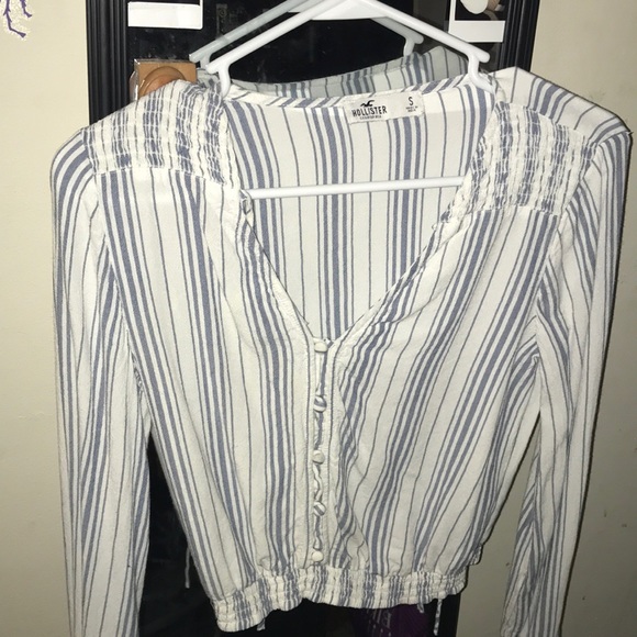 Small Holister crop top - Picture 1 of 1